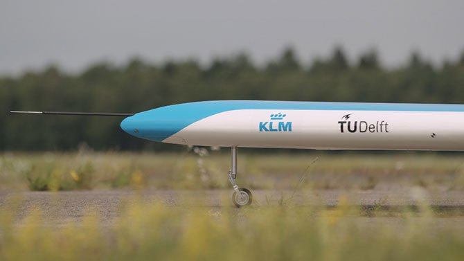 flying-v-001.jpg
