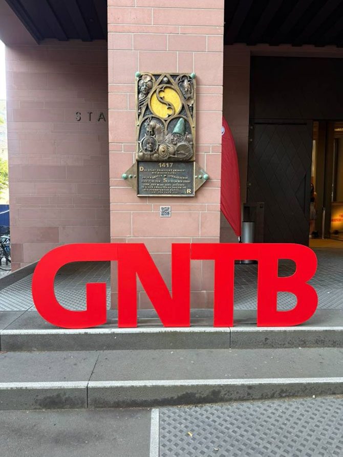 gntb--001.jpg