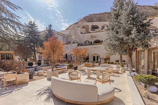 greatest-places-to-stay,-kalinacak-en-muhtesem-yerler,-aliée-istanbul,-avantgarde-refined-caves-of-cappadocia,-001.jpg