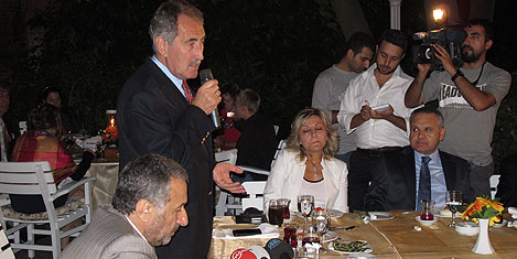 gunay-iftar-yesilev-1b.jpg gunay-iftar-yesilev-1b.jpg