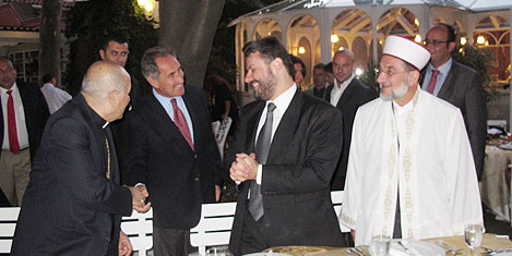gunay-iftar-yesilev-22.jpg gunay-iftar-yesilev-22.jpg