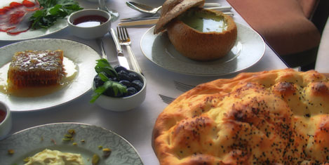 gural-sapanca-2a.jpg gural-sapanca-2a.jpg