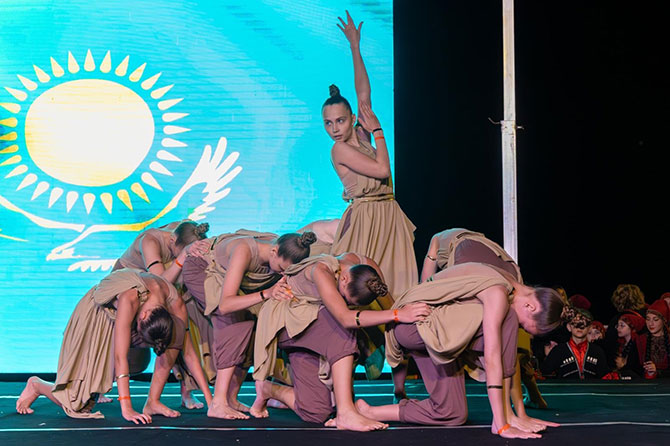 halk-danslari-festivali,--001.jpg