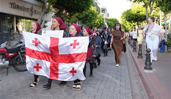 halk-danslari-ve-muzik-festivali-005.jpg