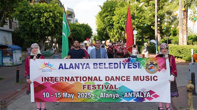 halk-danslari-ve-muzik-festivali-006.jpg