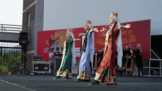 halk-danslari-ve-muzik-festivali-008.jpg