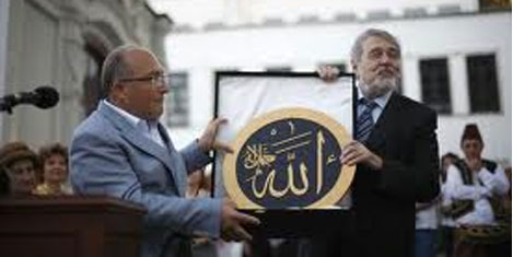 haluk-dursun-ilber-ortayli3.jpg haluk-dursun-ilber-ortayli3.jpg