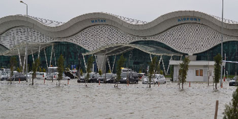 hatay-havaalanini-su-basti-3.jpg