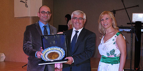 hetex-antalya-ibrahim-yazar-plaket.jpg hetex-antalya-ibrahim-yazar-plaket.jpg