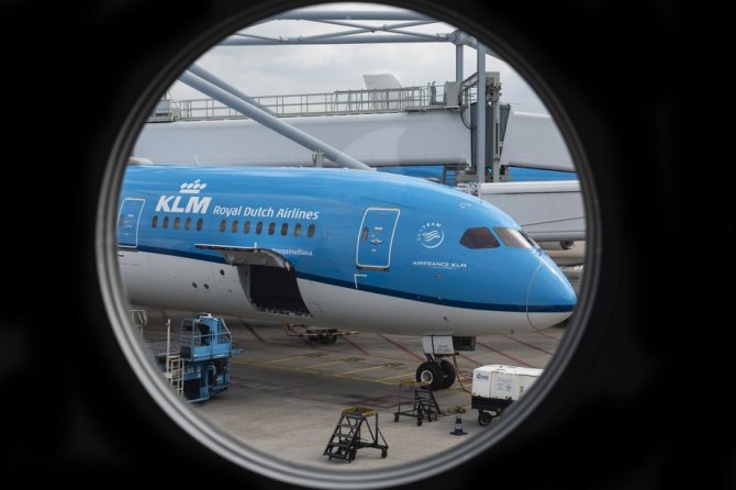 KLM "En Güvenli Koltuk" Açıklaması İçin Özür Diledi... 1 Manşet Son Dakika Havacılık Haberleri | Türk Hava Yolları, Pegasus, Sunexpress, Corendon, Havacılık, Havayolları, Havalimanları, Havaalanları, THY, Hostes, Pilot, Uçak, Kabin memuru, SHGM, DHMİ hollandali havayolu klm