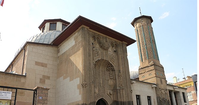 ince-minareli-medrese.jpg