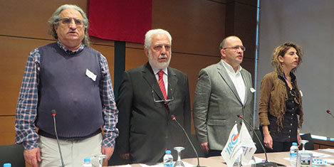 iro-divan.jpg iro-divan.jpg