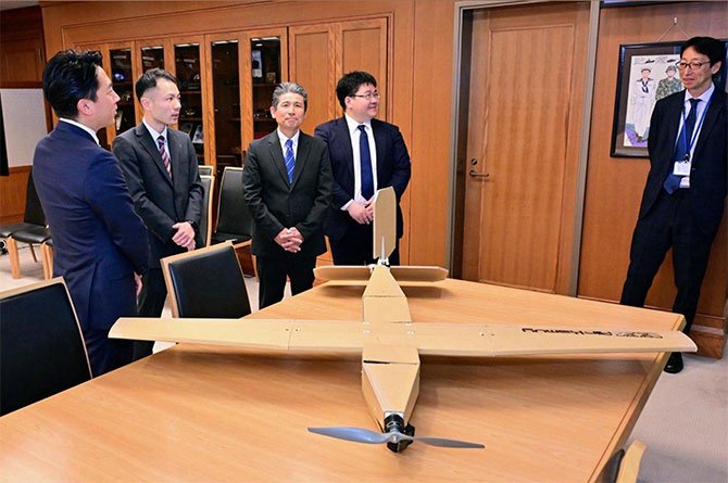japonya,-kartondan-askeri-dron--001.jpg