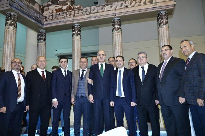 kultur-ve-turizm-bakani-numan-kurtulmus--003.jpg
