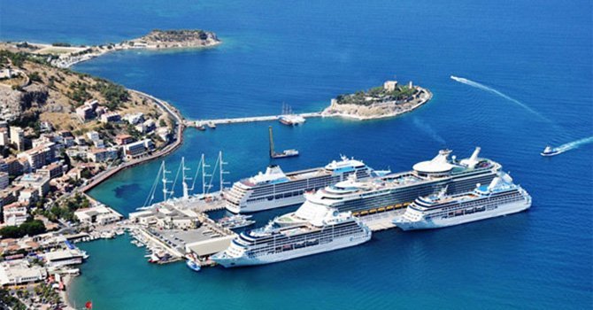 kusadasi-kruvaziyer-gemi-cruise.jpg
