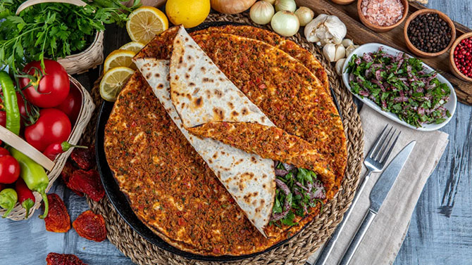 lahmacun-.jpg