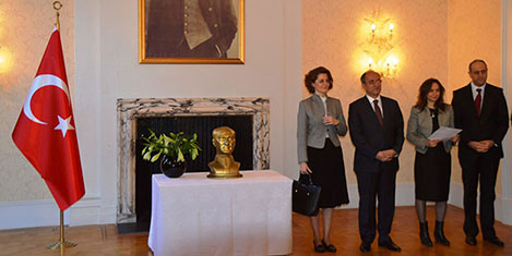 londra-ataturk2.jpg
