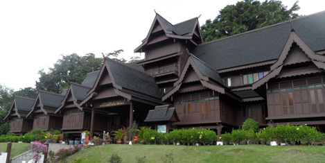 malay-sarayi.jpg