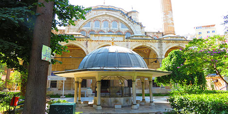 manisa-muradiye-camii.jpg