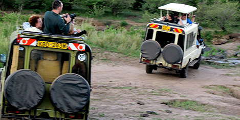 masai-mara-araclar.jpg
