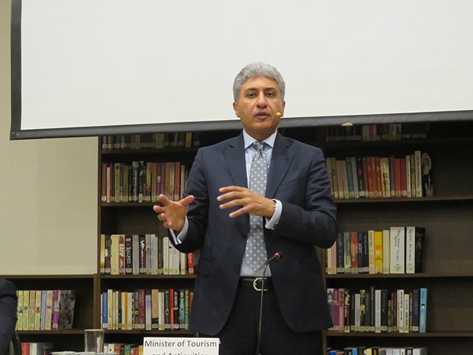 misir,-bakan,-sherif-fathy.jpg
