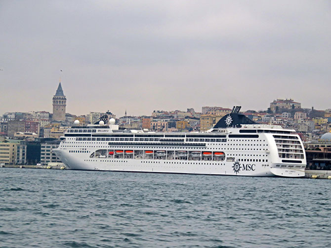 msc-lirica,-msc-cruises,-isin-hekimoglu-006.jpg