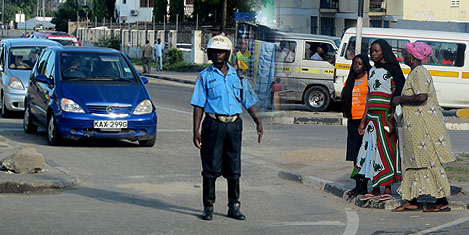 nairobi2-trafik-polisi1.jpg