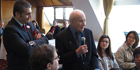 new-york-tatc-ws-izleyici.jpg new-york-tatc-ws-izleyici.jpg