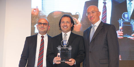 ortada-onur-odulu-alan-oguz.jpg