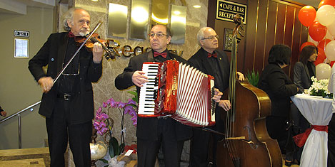 regency-suite-2.jpg regency-suite-2.jpg