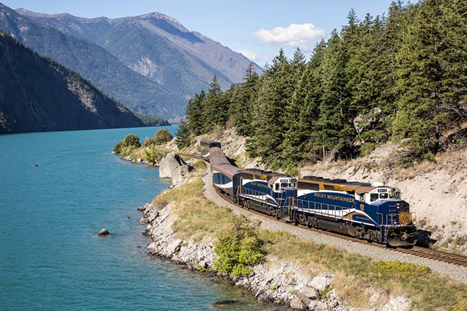 rocky-mountaineer-.jpg
