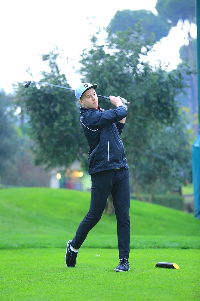 rusya-golf-takimlari-002.JPG