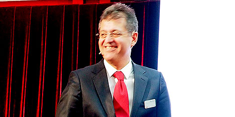 sabre-15.jpg sabre-15.jpg