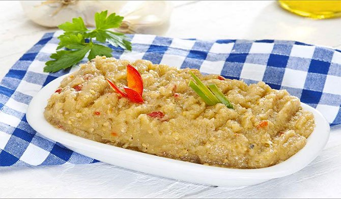 salatĂ-de-vinete,-romanya.jpg