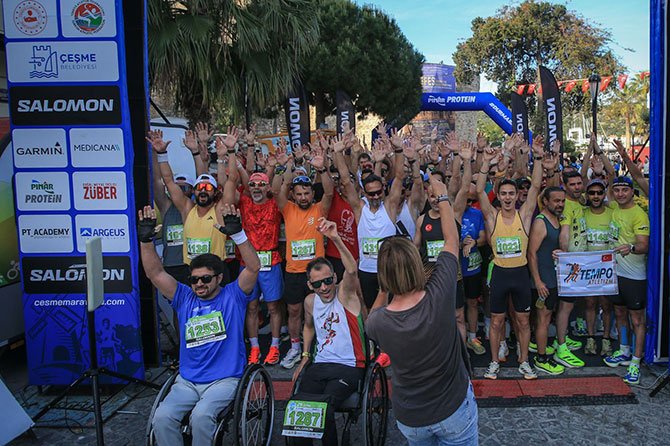 salomon-cesme-yari-maratonu-004.jpg