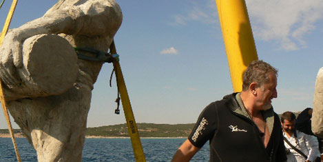 saroz-heykel11aa.jpg