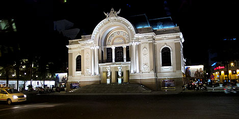 saygon-opera.jpg