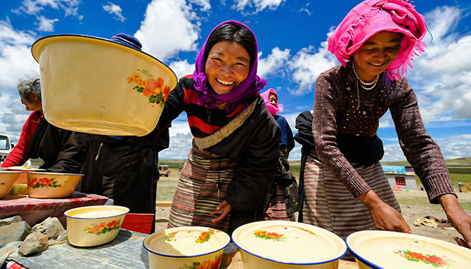 shoton-festivali,-yogurt-festivali,-tibet-002.jpg