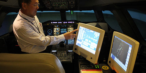 simulator2.jpg simulator2.jpg