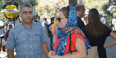 suat-aslan-esi.jpg suat-aslan-esi.jpg