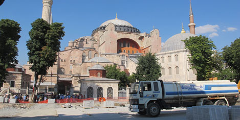 sultanahmet-kazi-2.jpg