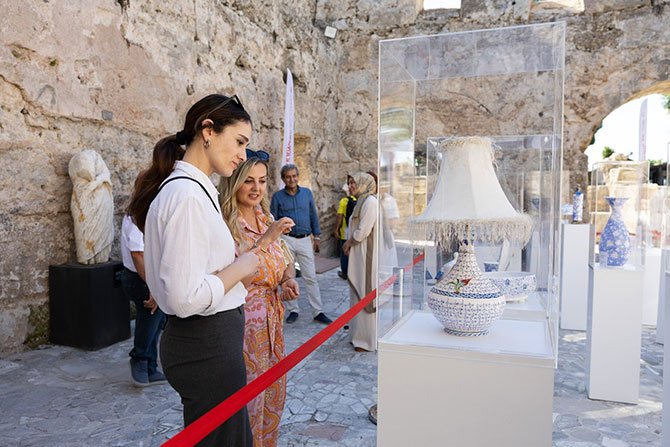 sultanlarin-sofrasi,-cini-sergisi,-.jpg