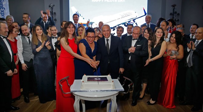 sunexpress,-dunya-pilotlar-gunu’-002.jpg