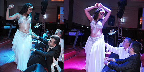 titanic-yilbasi-dansoz2.jpg titanic-yilbasi-dansoz2.jpg