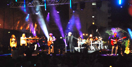 tom-jones-rocks-girne-5.jpg tom-jones-rocks-girne-5.jpg