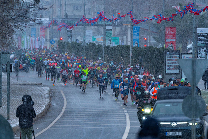 trabzon-yari-maratonu--001.jpg