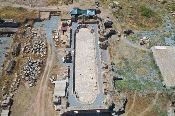 tralleis-antik-kenti.jpg