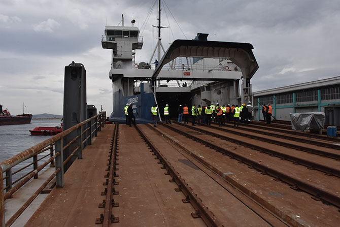 tren-feribotu-ile-bandirma-tekirdag-001.jpg