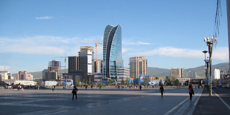 ulanbatur-suh-batur-meydani.jpg