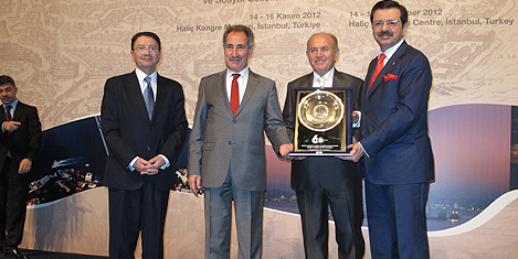 unwto-zirve--topbas-plaket.png unwto-zirve--topbas-plaket.png